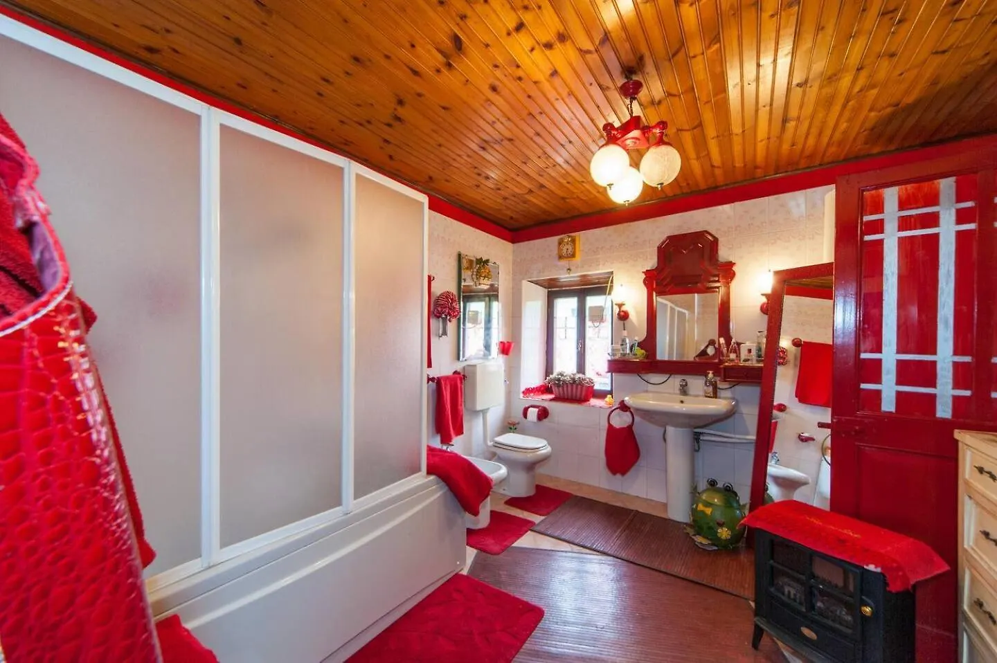 La Baia Dei Lupi Bed and Breakfast Rezzano